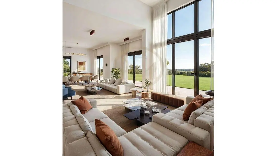 Luxury Apartment at Crescent Walk