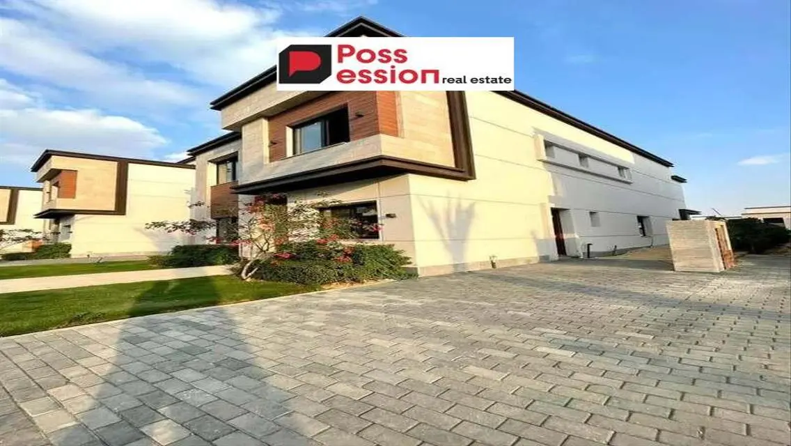 Luxury Villa in Azzar