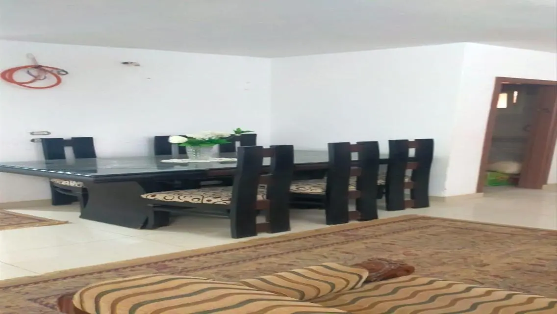 بيت للإيجار في منطقة مميزة