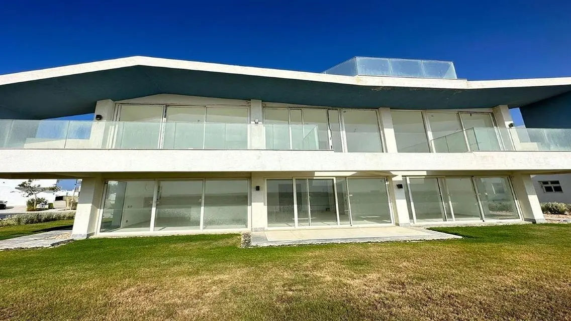 Luxury Villa - 17181855