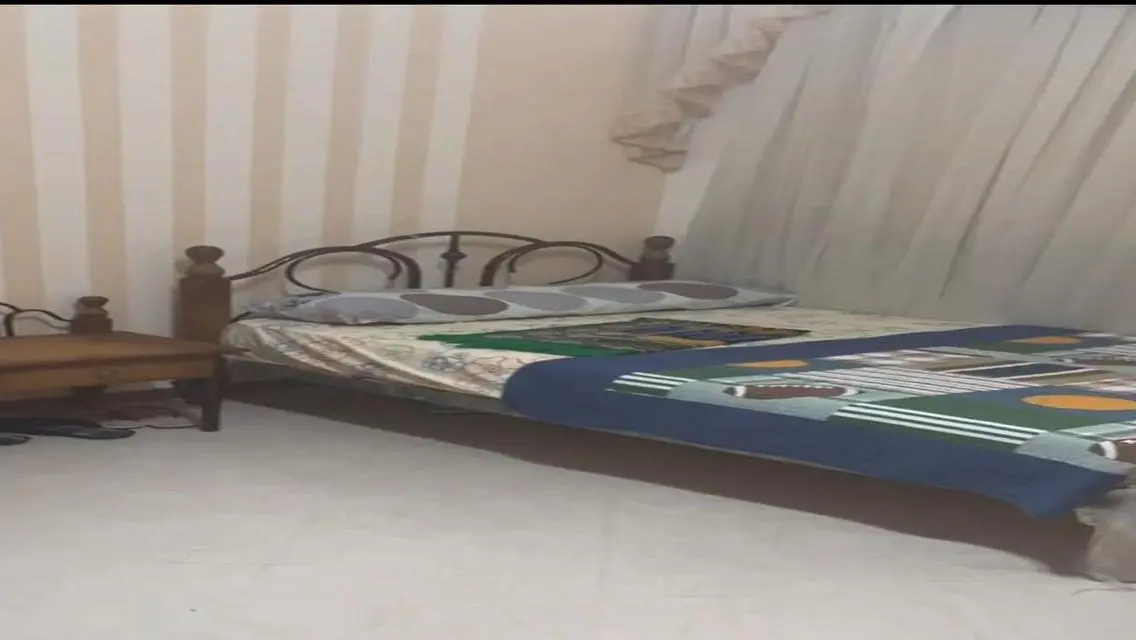 قصر فخم مع مسبح خاص وحديقة