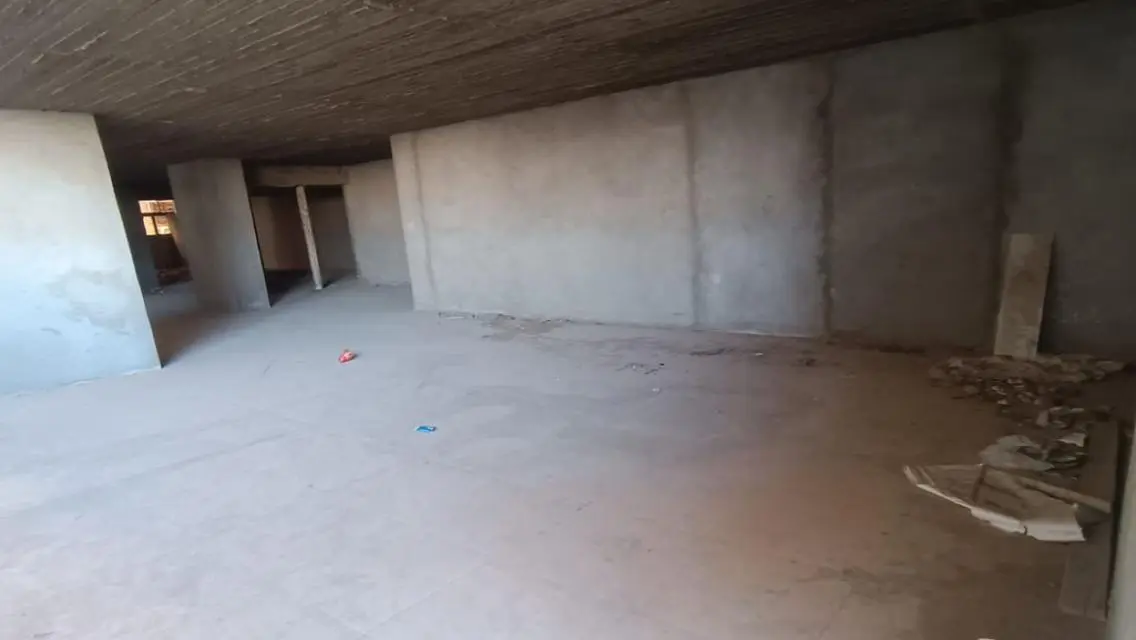 شقة فاخرة بمساحة 2425 متر² للبيع بسعر 140,000 جنيه
