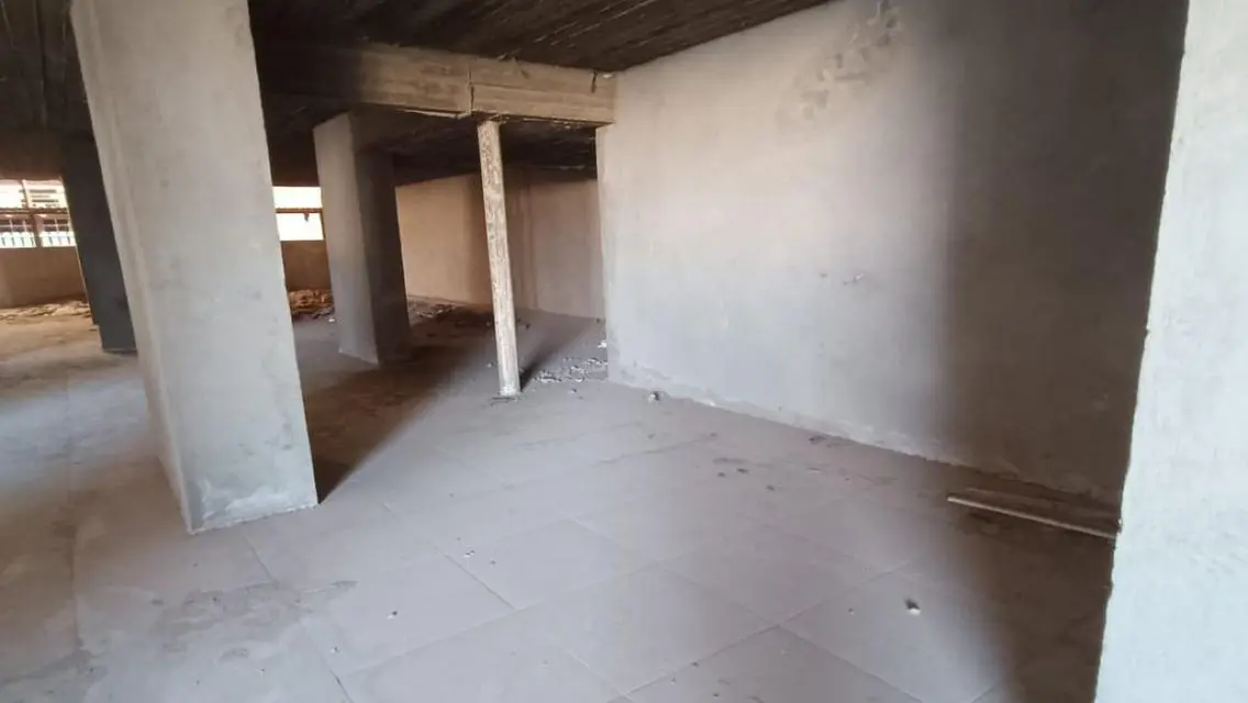 شقة فاخرة بمساحة 2425 متر² للبيع بسعر 140,000 جنيه