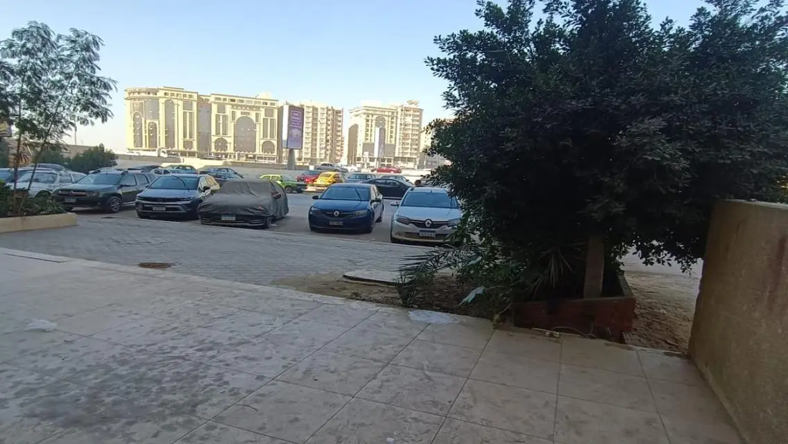شقة فاخرة بمساحة 2425 متر² للبيع بسعر 140,000 جنيه