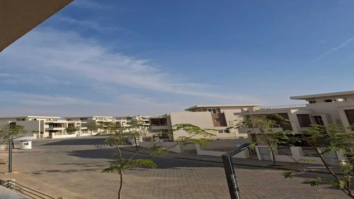 Luxurious Apartment for Sale with Spacious Layout