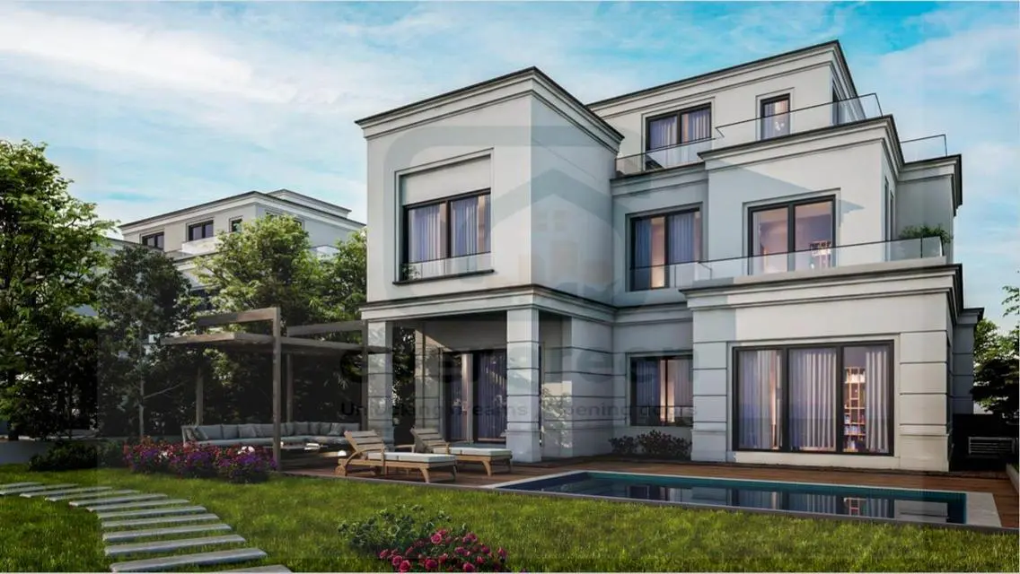 Luxury Villa Overlooking Lakes at an Attractive Price