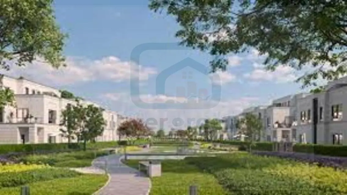Luxury Villa Overlooking Lakes at an Attractive Price