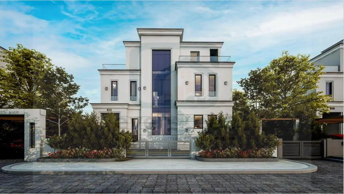 Luxury Villa Overlooking Lakes at an Attractive Price