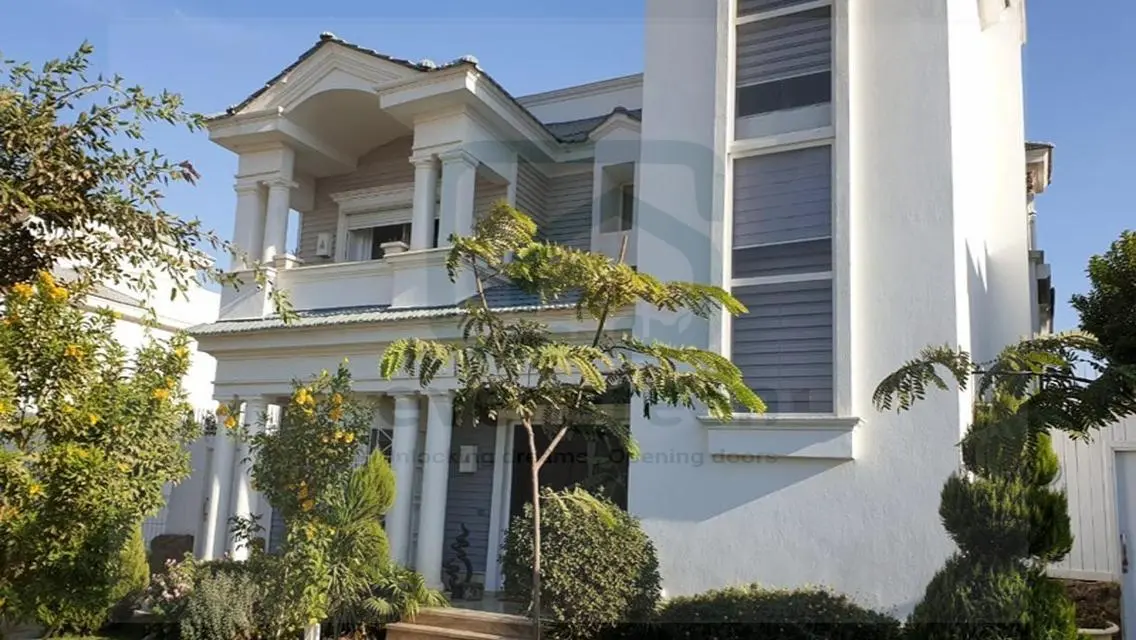 Elegant Villa for Sale at 5,200,000 EGP in a Prime Location
