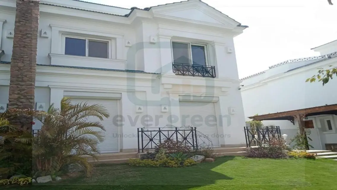 Elegant Villa for Sale at 5,200,000 EGP in a Prime Location