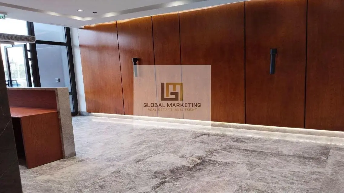 District 5 - Office for Rent, 1250 Sq. M.