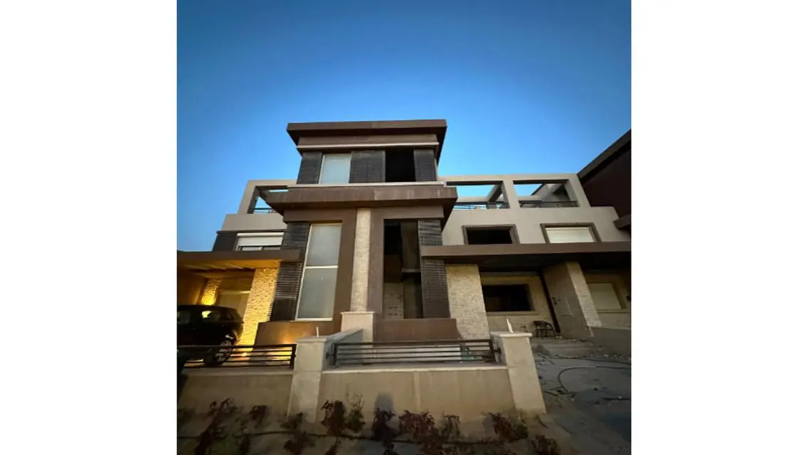 Luxury Villa with Private Garden and Maid's Room for Sale