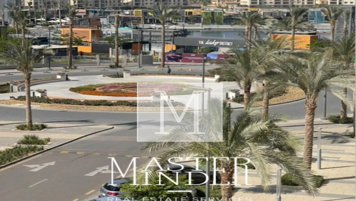 شقة فاخرة بمساحة 365 متر مربع