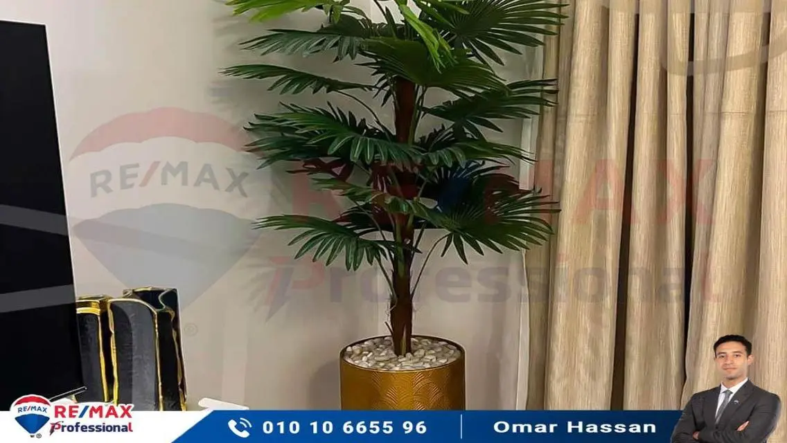 شقة فاخرة بمساحة 4000 متر للبيع