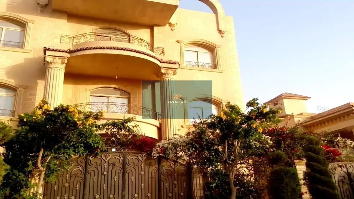 Luxury Villa with Private Garden and Maid's Room