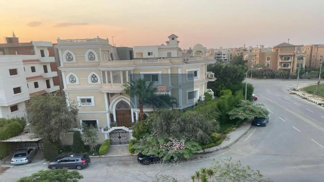 Luxury Villa with Private Garden and Maid's Room