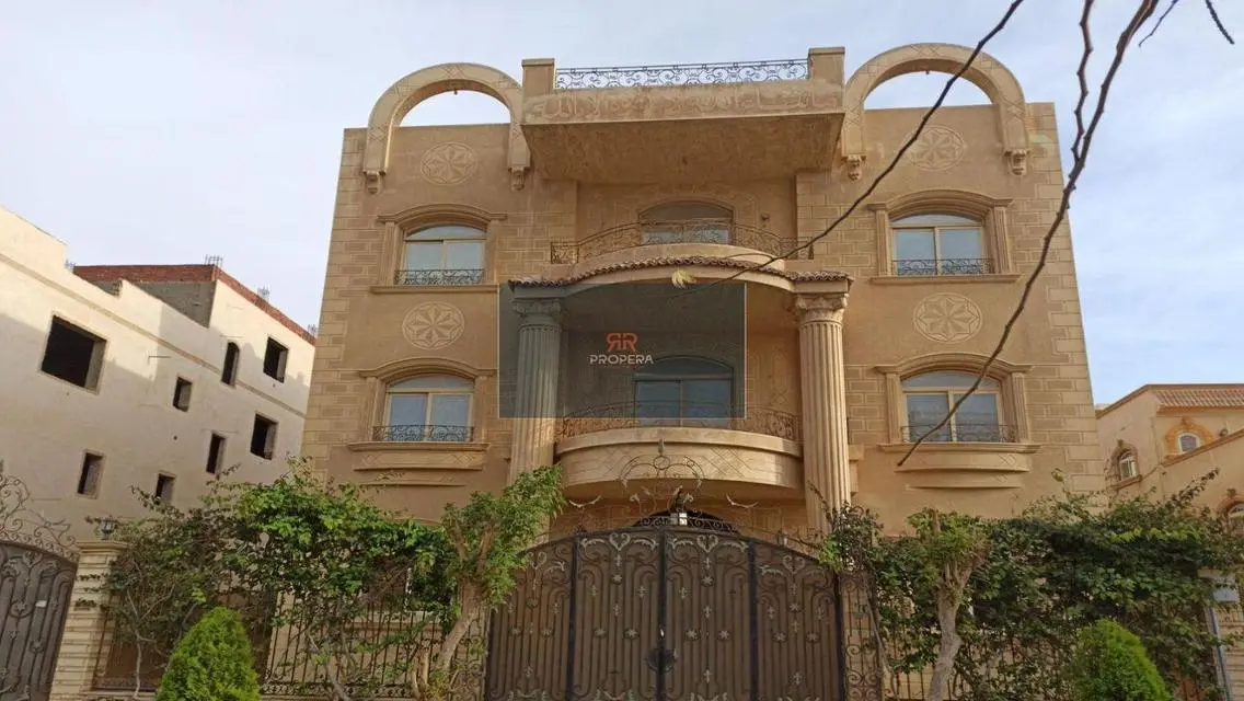Luxury Villa with Private Garden and Maid's Room