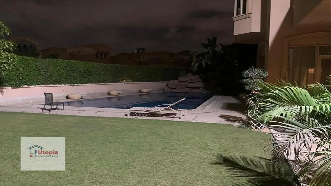 شقة فاخرة مع حديقة خاصة ومسبح