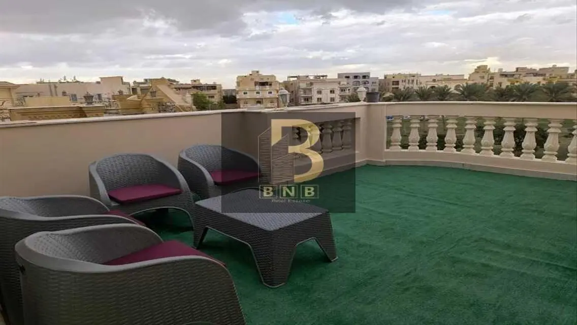 شقة فاخرة بمساحة 200 متر في 45 سدdek بسعر 45000