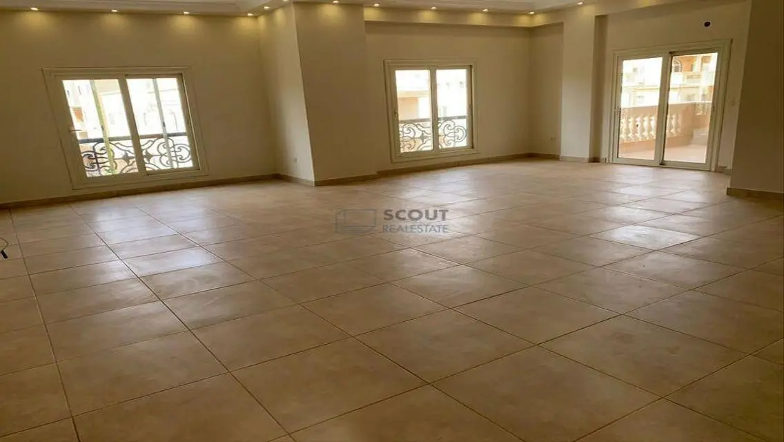 شقة فاخرة للإيجار مع إطلالة رائعة