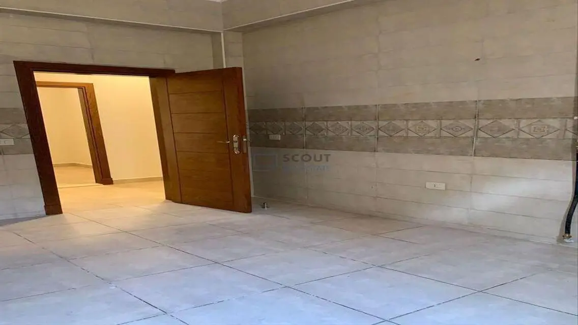 شقة فاخرة للإيجار مع إطلالة رائعة