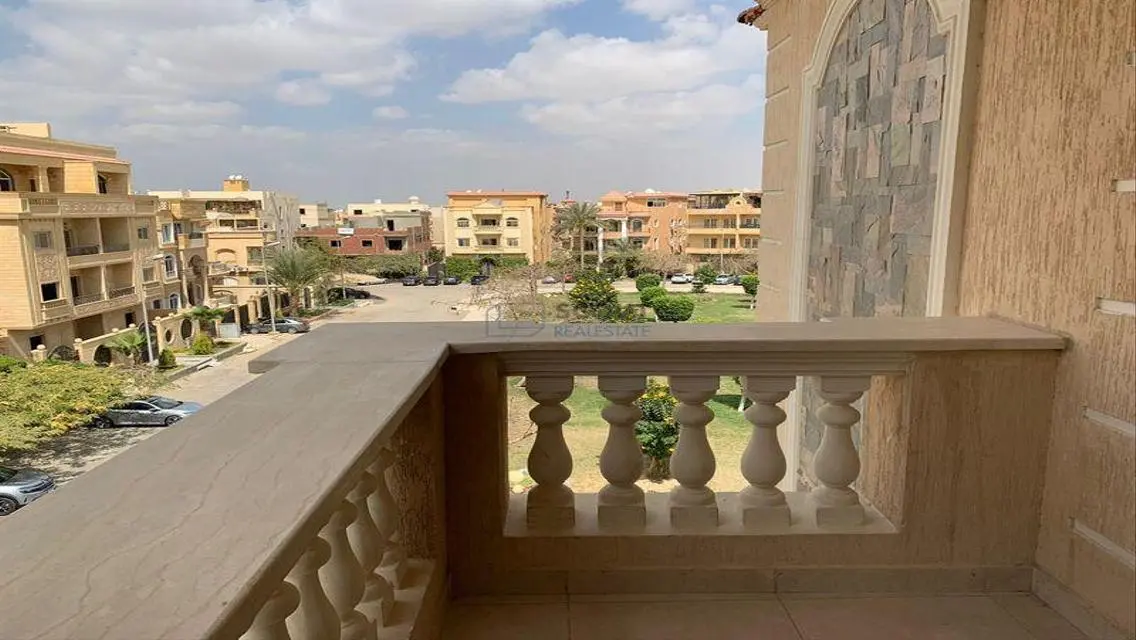 شقة فاخرة للإيجار مع إطلالة رائعة