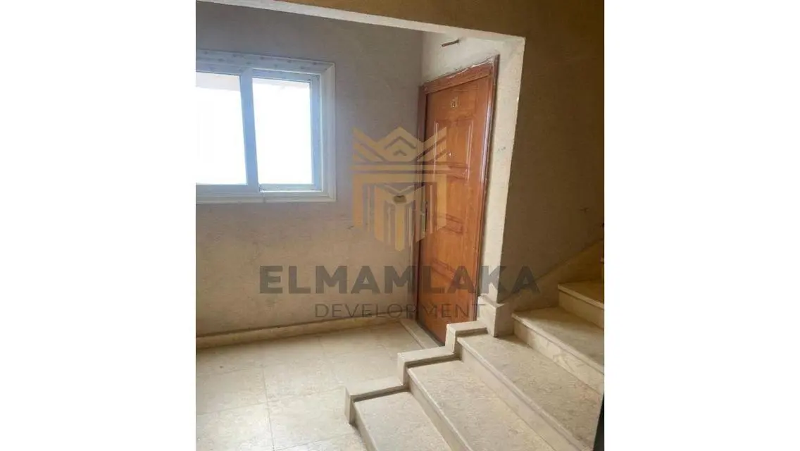 شقة فاخرة بمساحة واسعة في منطقة مميزة