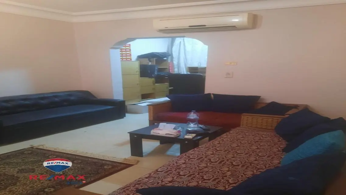 شقة فاخرة للبيع بمساحة 200 متر