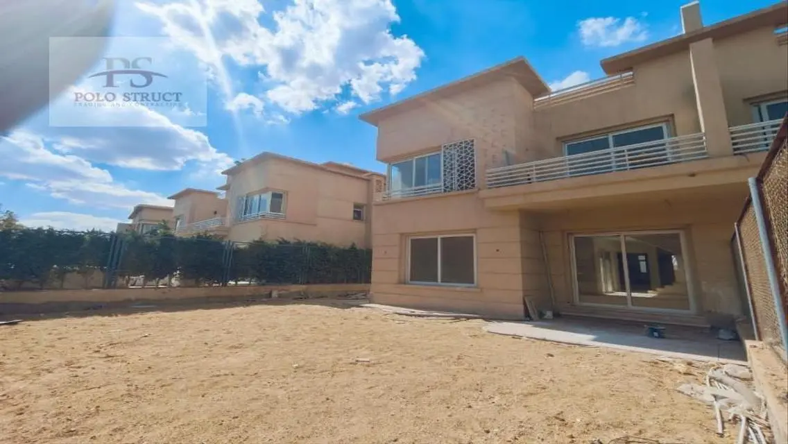 Luxury Villa of 350 sqm with Private Pool and Garden