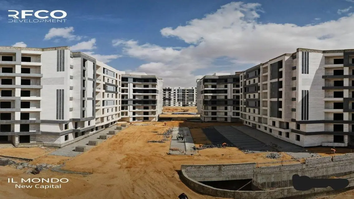 Luxury Apartment Overlooking Lakes for Sale