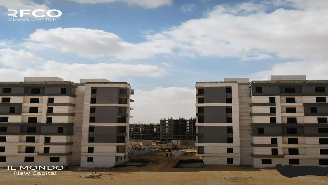 Luxury Apartment Overlooking Lakes for Sale