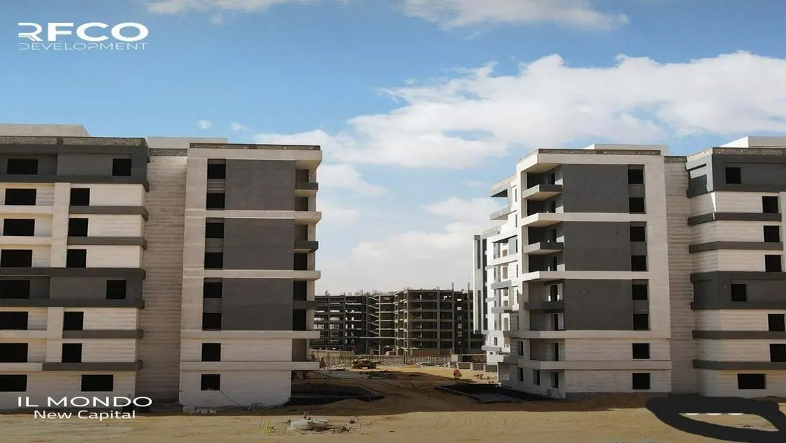 Luxury Apartment Overlooking Lakes for Sale