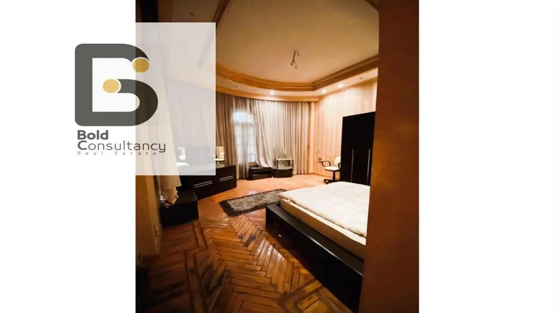 Luxury Villa with Private Pool and Garden in the Heart of the City