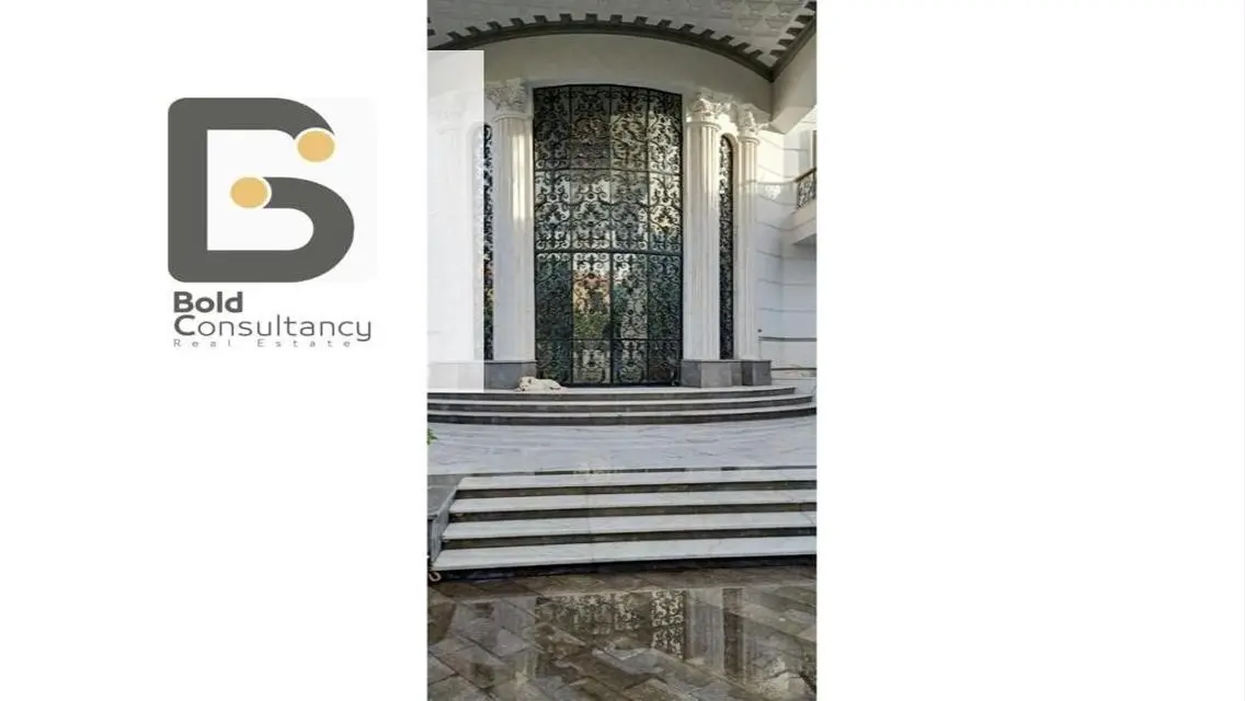 Luxury Villa with Private Pool and Garden in the Heart of the City