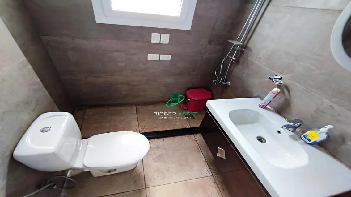 Luxurious Apartment of 300 sqm - Priced at 60000