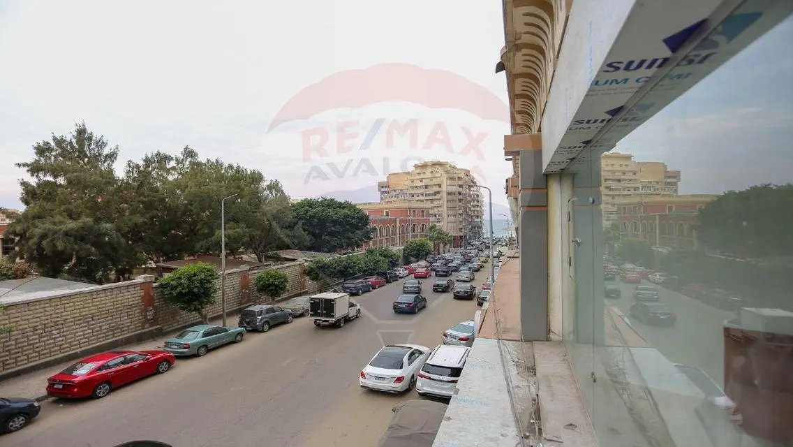 عقار مميز بسعر مغري