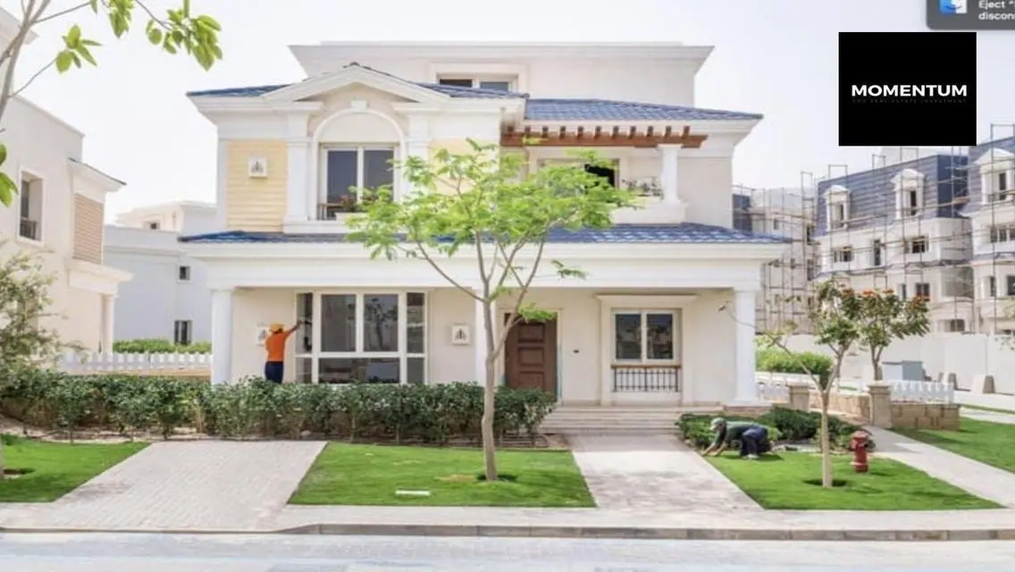Luxury Mountain-View Apartment in Hyde Park 305