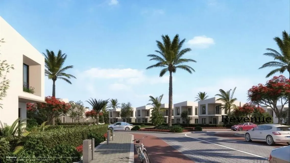Luxury 3-Bedroom Apartment with Private Garden