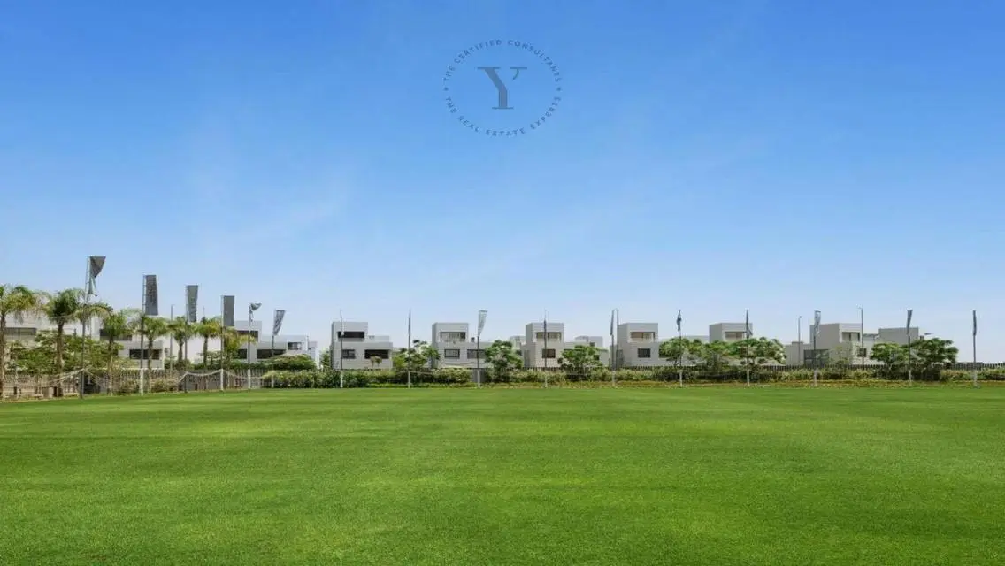 Luxurious Apartment with Private Garden and Exceptional Amenities