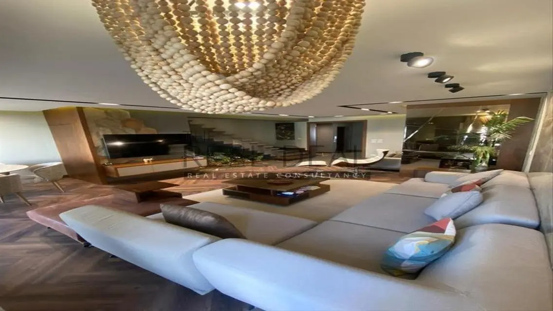Luxury Villa in Stone Park - 10 Rooms, 230 sqm