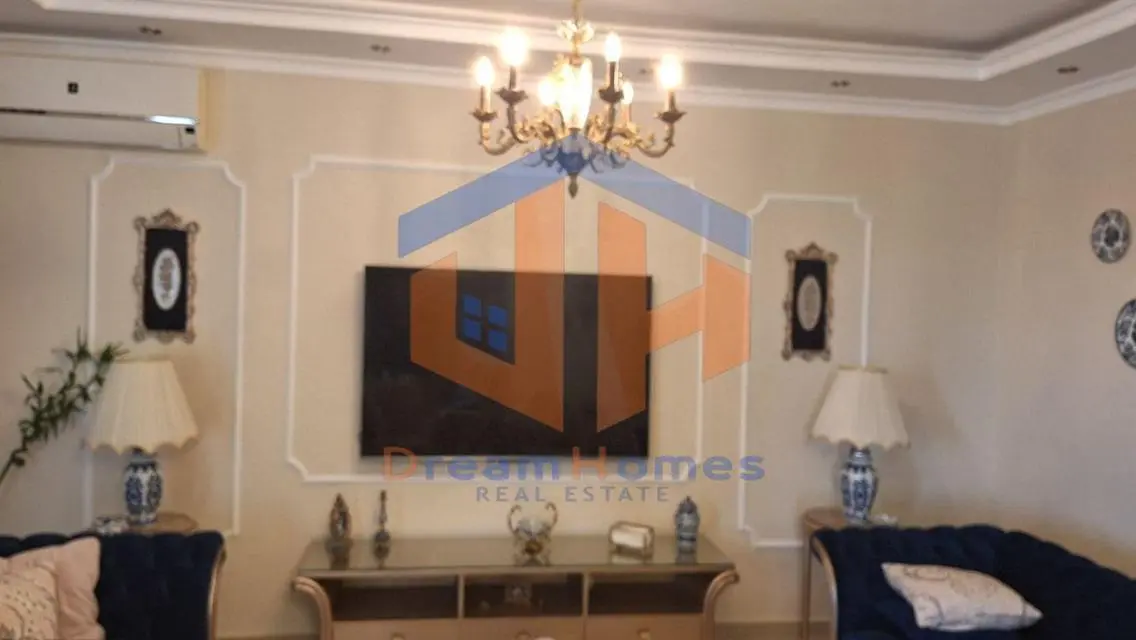 Luxury Apartment for Sale - 266 Square Meters in a Prime Location