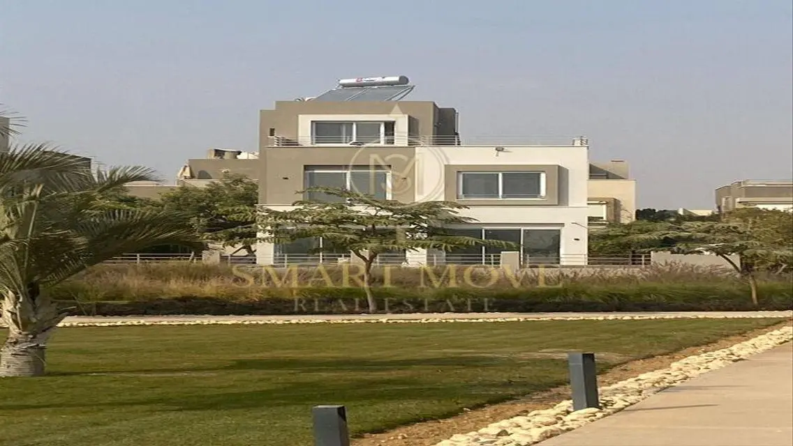 فيلا فاخرة 4500 متر مع مسبح خاص وحديقة خاصة