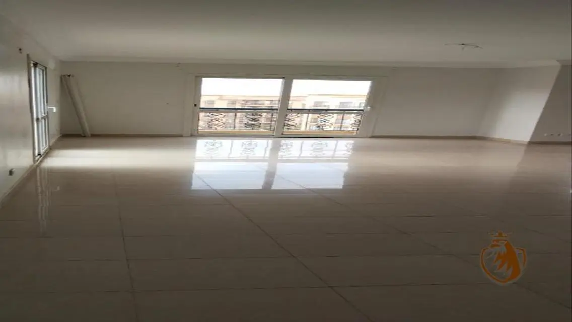 شقة فاخرة بمساحة واسعة في مدينة الرحاب