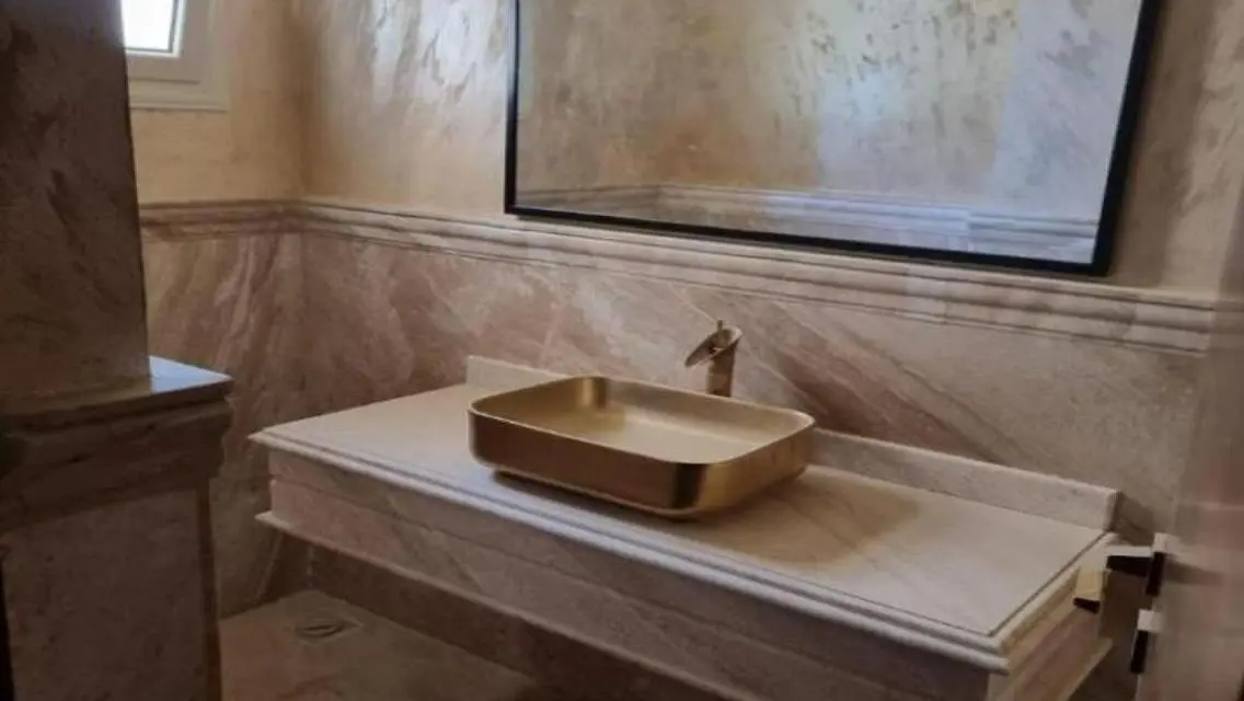 Luxury Apartment for Sale in the Heart of the City