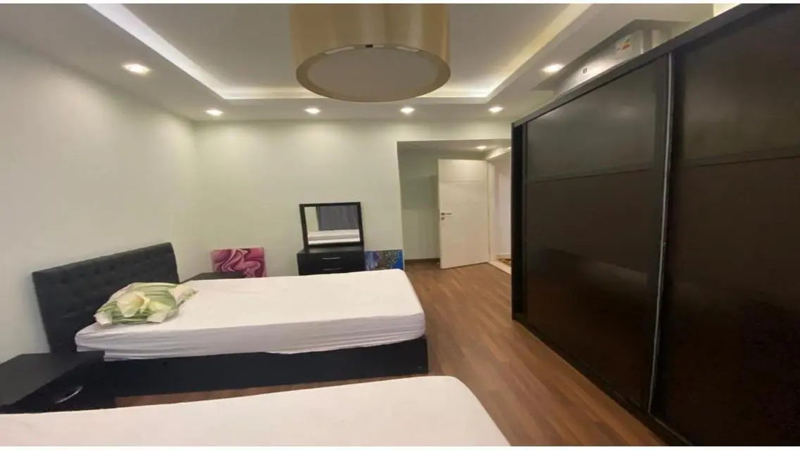 Stylish Apartment with Premium Amenities in the Heart of the City