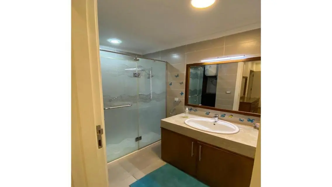 Stylish Apartment with Premium Amenities in the Heart of the City