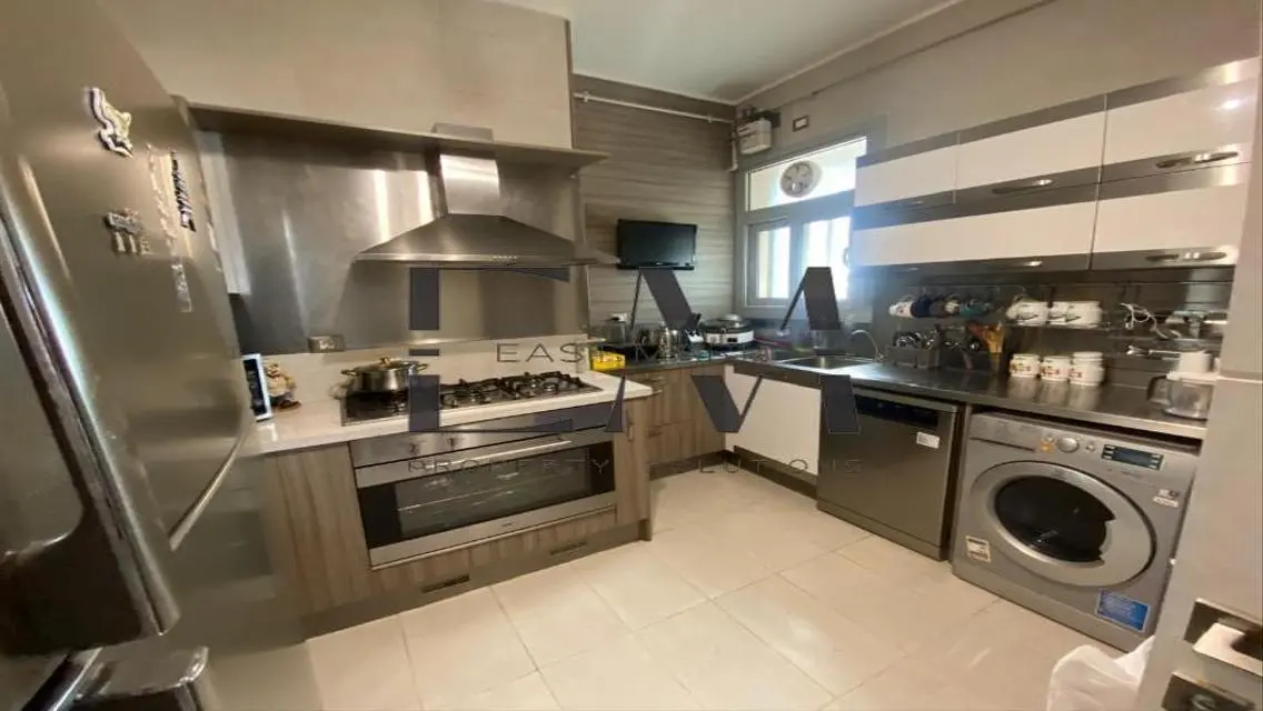 Luxurious Apartment of 203 Meters in the Heart of the City