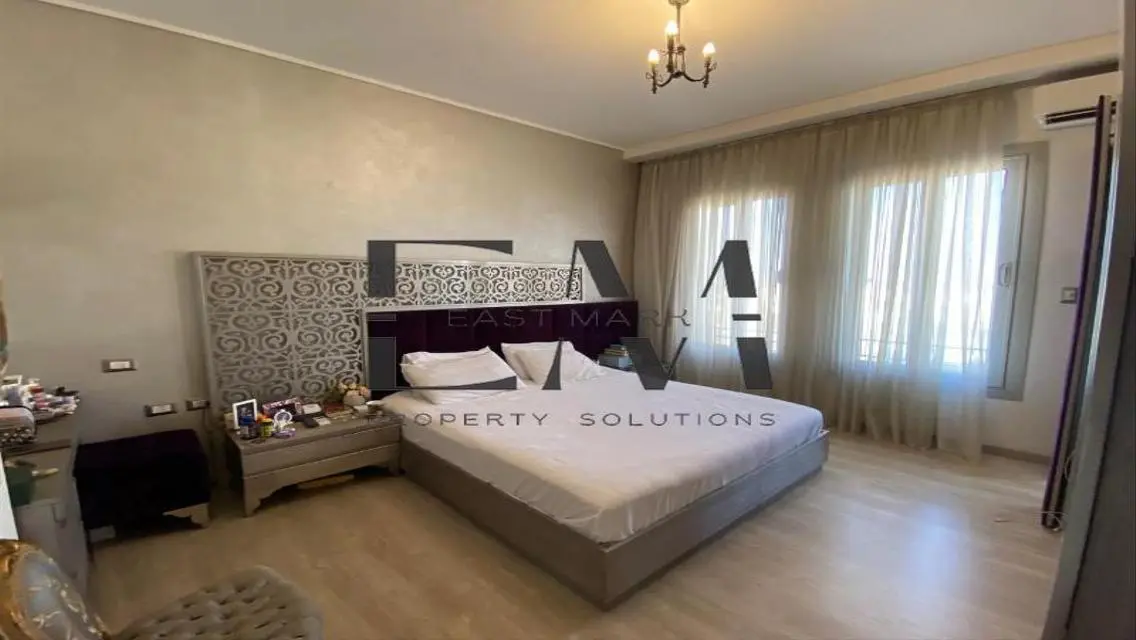 Luxurious Apartment of 203 Meters in the Heart of the City