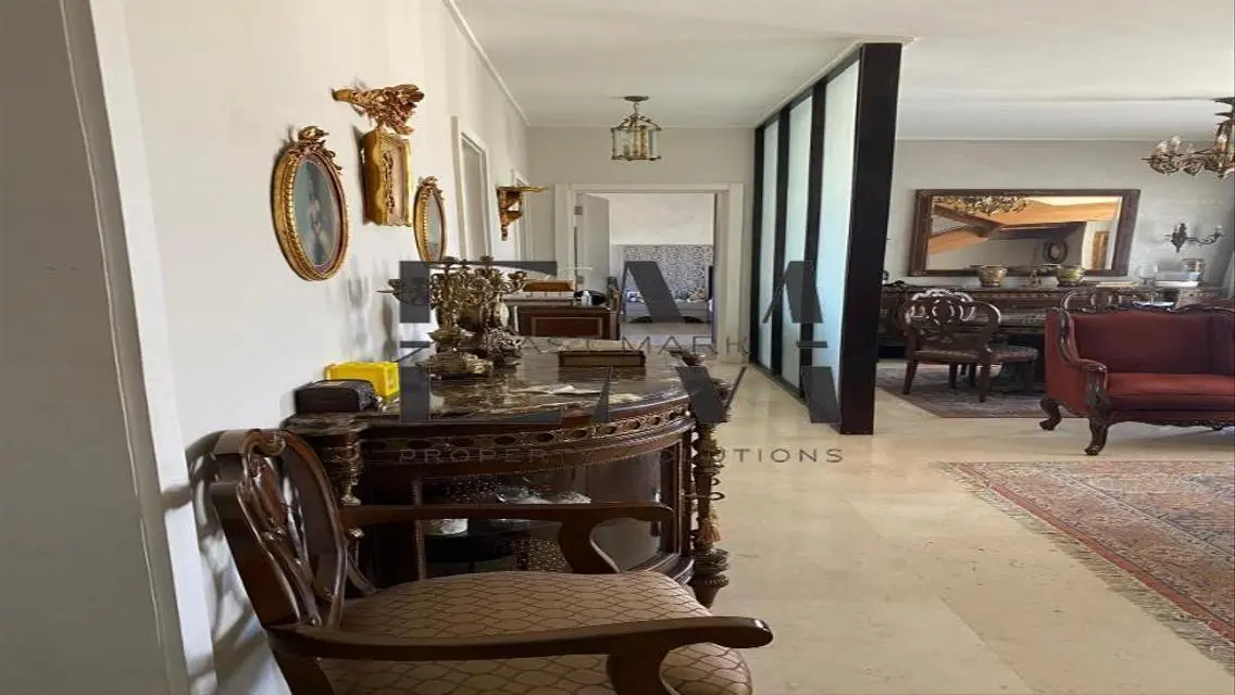 Luxurious Apartment of 203 Meters in the Heart of the City