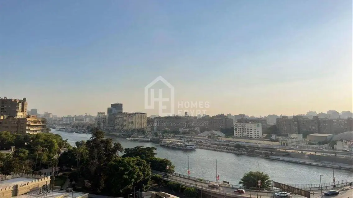 شقة مفروشة جديدة بإطلالة على النيل للإيجار في الزمالك